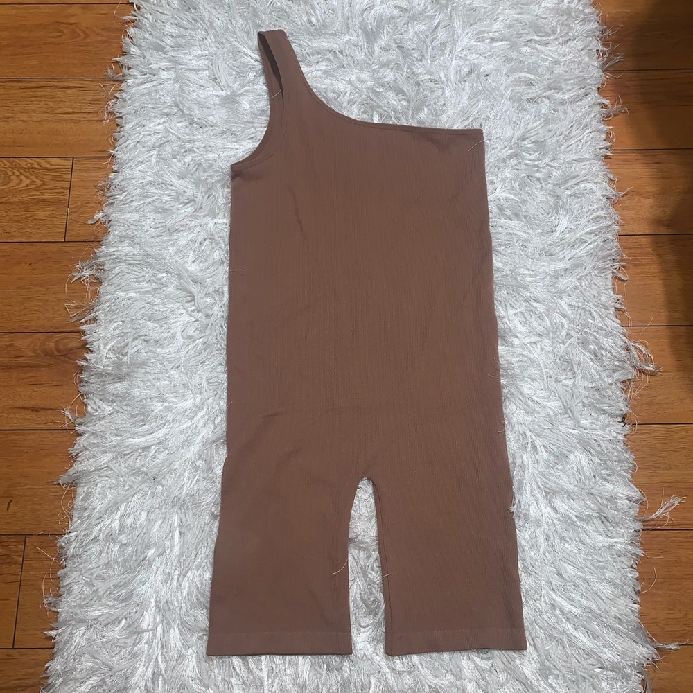 Basic nude jumpsuit